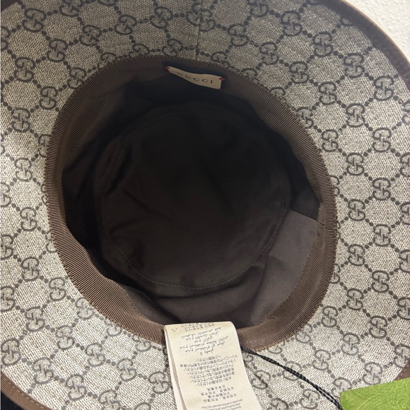 Gucci GG Canvas Bucket Bag - Picture 3 of 6